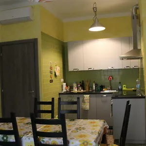 50mt Dal Mare E Dalla Stazione Apartment
